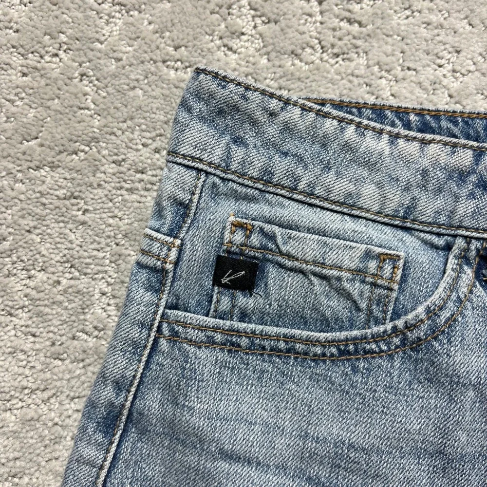KanCan Jean Shorts Womens Medium Blue Light Wash‎ Denim High Rise Distressed Hem